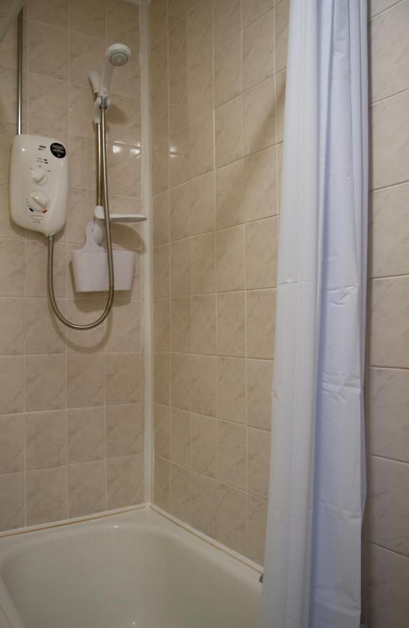 Carvetii - Fox House - 1St Floor Flat Sleeps Up To 8 Apartment Дънфърмлин Екстериор снимка